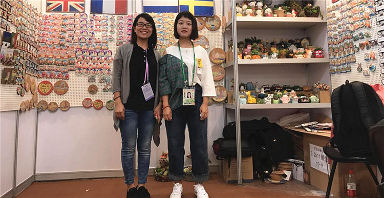 ​直击122届广交会⑯：国内电商高仿多，工艺品市场需依靠跨境电商提高增量？