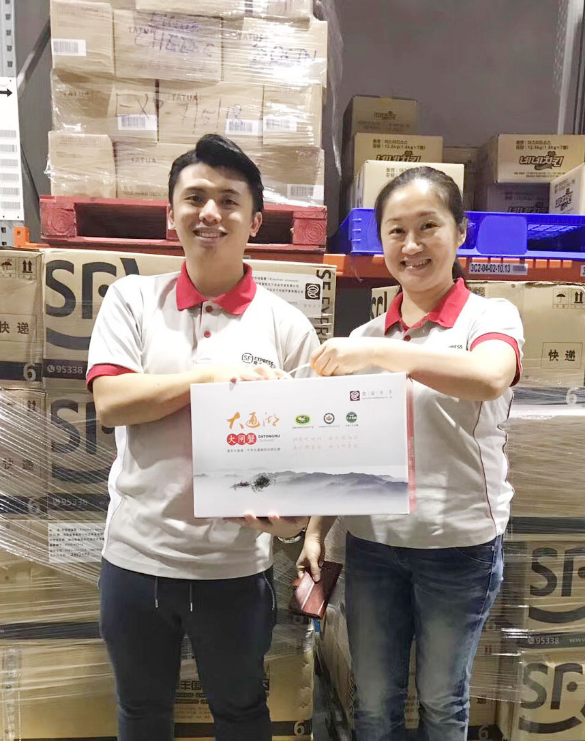 坡岛吃友们有福了！顺丰国际实现大闸蟹“跨国界运输”