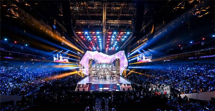 天猫双十一数据：6分05秒全球狂欢节成交额超200亿，品类销量TOP品牌曝光