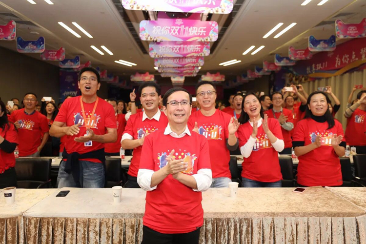 天猫双十一开场一小时，62家品牌首批加入“亿元俱乐部”