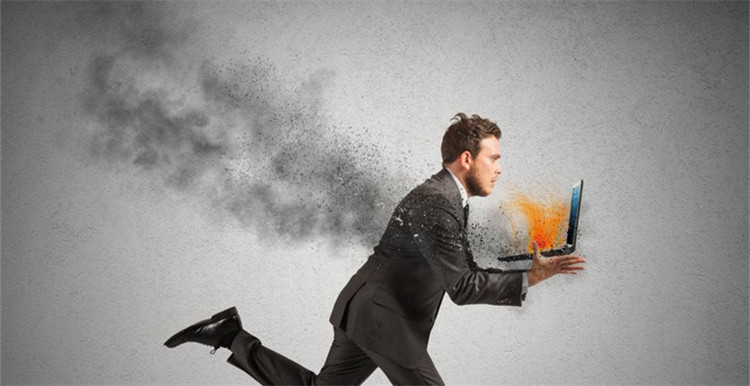 美国商家花10美金雇中国水军刷差评，亚马逊的恶性竞争何时休？