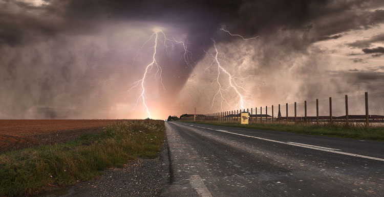旺季物流冰火两重天，减税法案让亚马逊卖家日子不好过 !