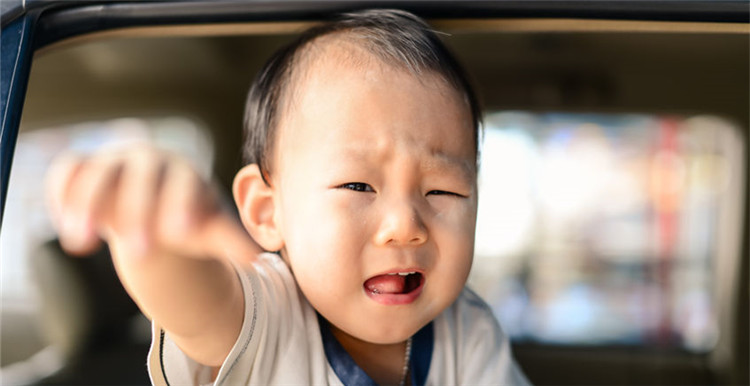 被质疑鼓励“割礼”行为，亚马逊英国站下架包皮环切术培训套装