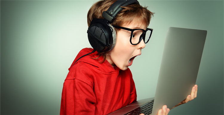 H&M摊上大事儿！这么拍产品图片惹种族歧视争议……