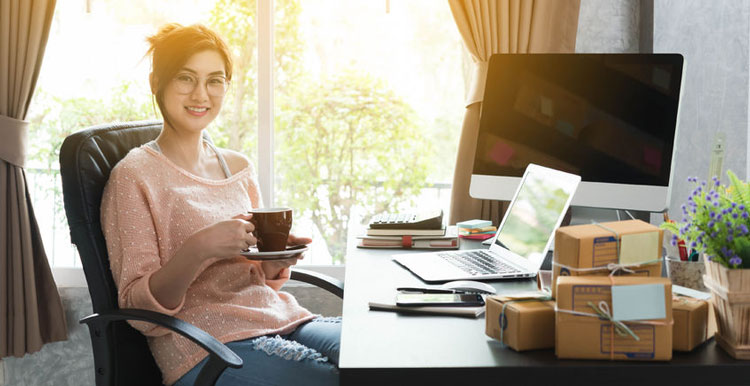 一个跨境电商在CES的5“看”任务，市场环境确定最终产品