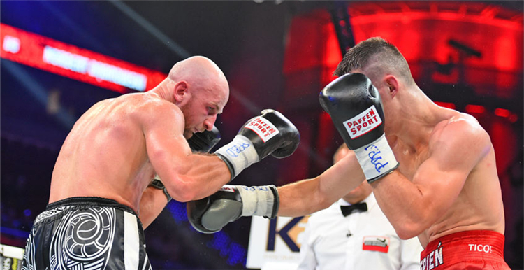 阿里巴巴和腾讯在马来西亚打响支付战役