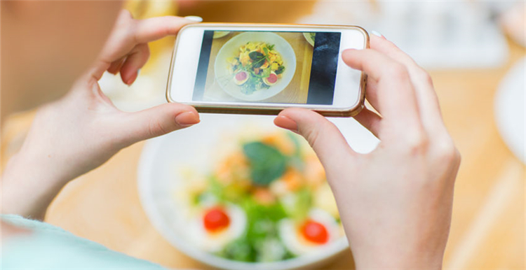 如何打造精彩的Facebook广告②：什么样的图片更能吸引用户？