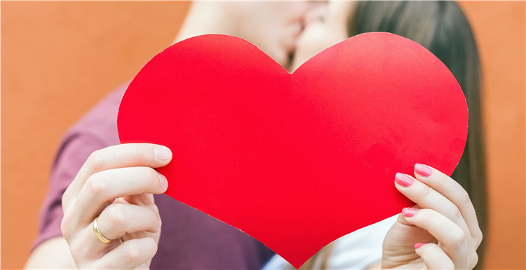 2018情人节出海，看看人们都在送什么？