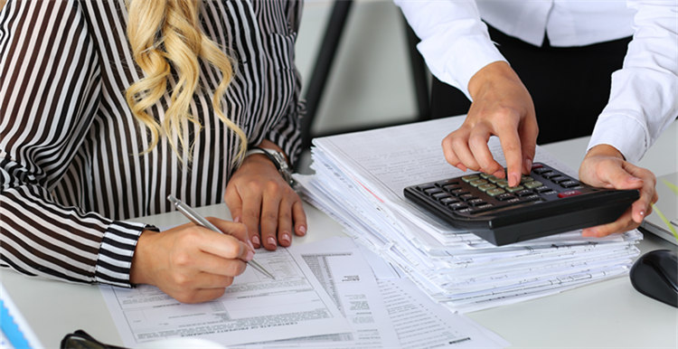 傲基发布2017业绩快报，营收超37.2亿元