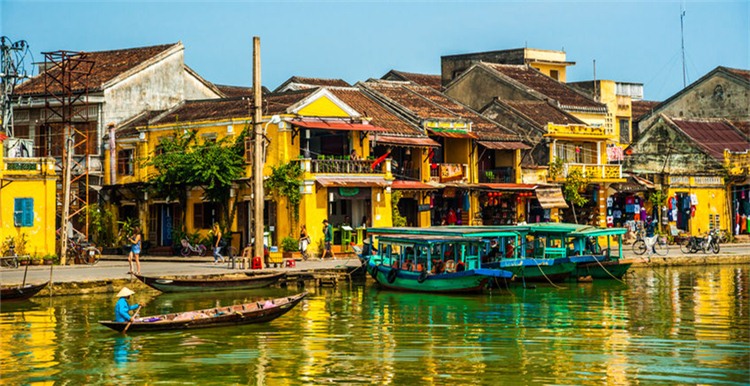 想拿下越南市场，亚马逊和阿里需要战胜一个共同的劲敌