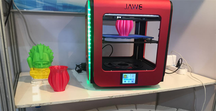 桌面3D打印机走俏,国外重定制,国内主教育 直击第123届广交会④:桌面3D打印机走俏,国外重定制,国内主教育