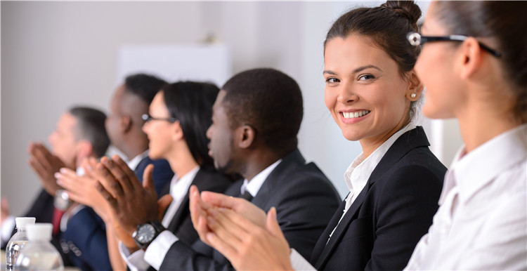  “中国商界大使”王树彤出席日本APEC峰会并展望“国际贸易2025”