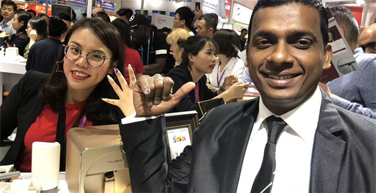 男性群体尝鲜美甲,移动数据智能化将成未来趋势 直击第123届广交会⑨:男性群体尝鲜美甲,移动数据智能化将成未来趋势