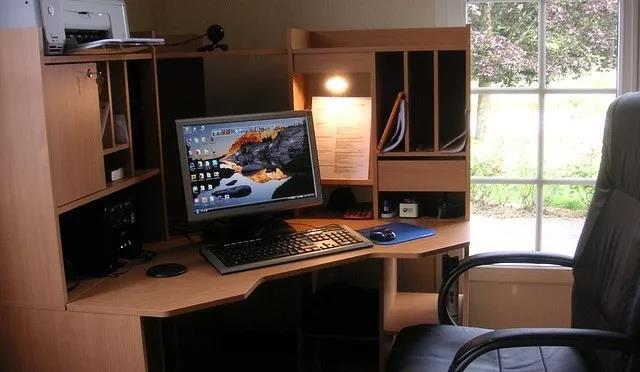 從“義烏小店”到“萬單大賣”，看他如何在JollyChic成就自我！