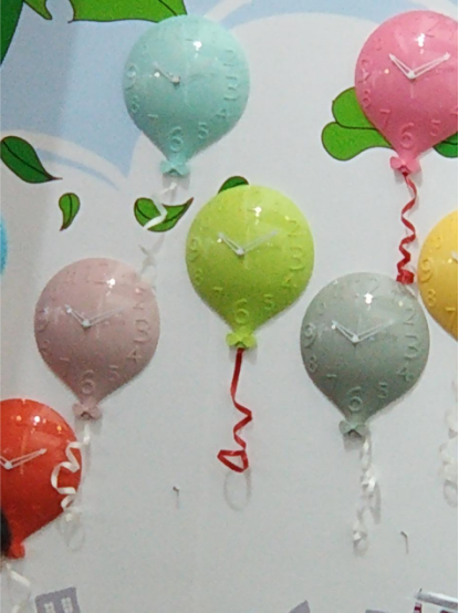 第123届广交会图文报道：迷你无人机低空操控引围观，水管疏通器“炮”红展馆