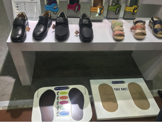 123届广交会图文报道：酷炫漂移车上演激情与速度，孤独患者的“乒乓球桌”