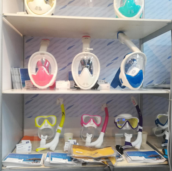 123届广交会图文报道：酷炫漂移车上演激情与速度，孤独患者的“乒乓球桌”