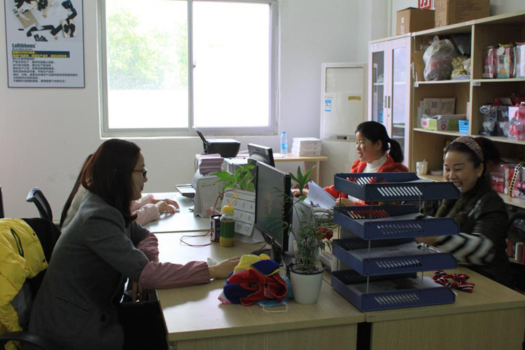 【工厂揭秘】乐卡芙：针对性开发Baby配饰，款款刮起流行风