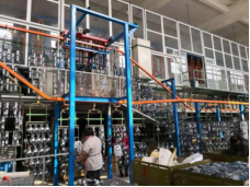 工厂揭秘丨天虹文具：上过央视的制造商，各种荣誉贴满墙