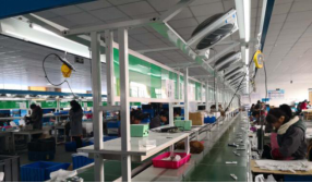 工厂揭秘丨天虹文具：上过央视的制造商，各种荣誉贴满墙