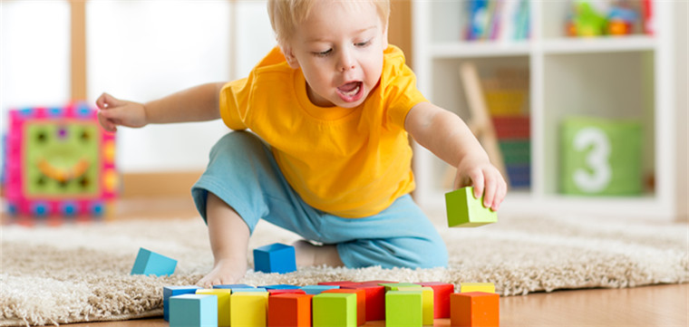 任意拼接魔方，海外玩具市場新潮流