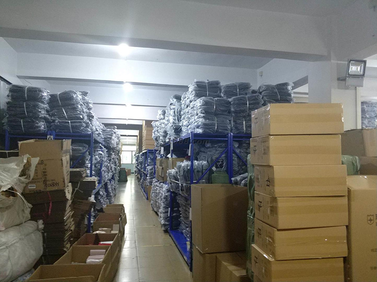 工厂揭秘丨头狼皮具：年产近200万个包，产品卖到30多个国家