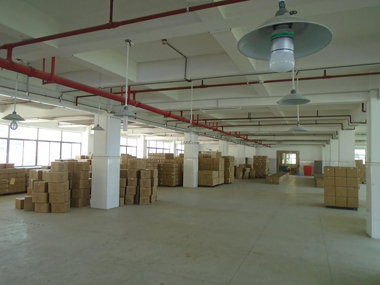 工厂揭秘丨向葵内衣：每年新款高达120款，世界各国畅销无阻