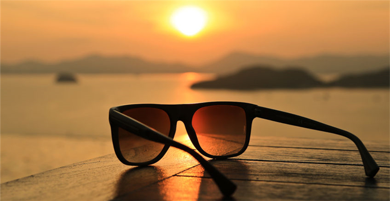 2018中国跨境卖家必备：墨镜采购图鉴