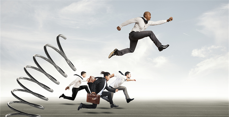 “费率战”下跨境收款平台迎外资参战，增值服务赋能卖家出海深耕