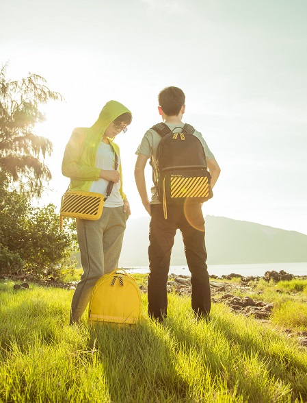 功能旅行双肩包,“玩”遍欧美市场