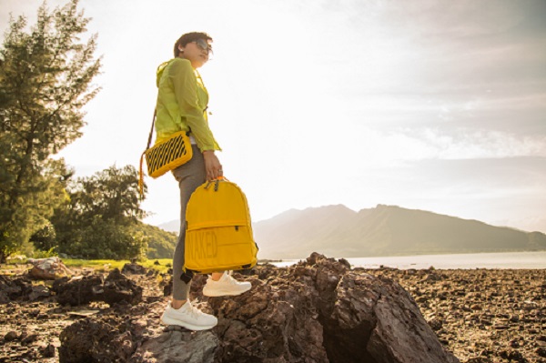 功能旅行双肩包,“玩”遍欧美市场