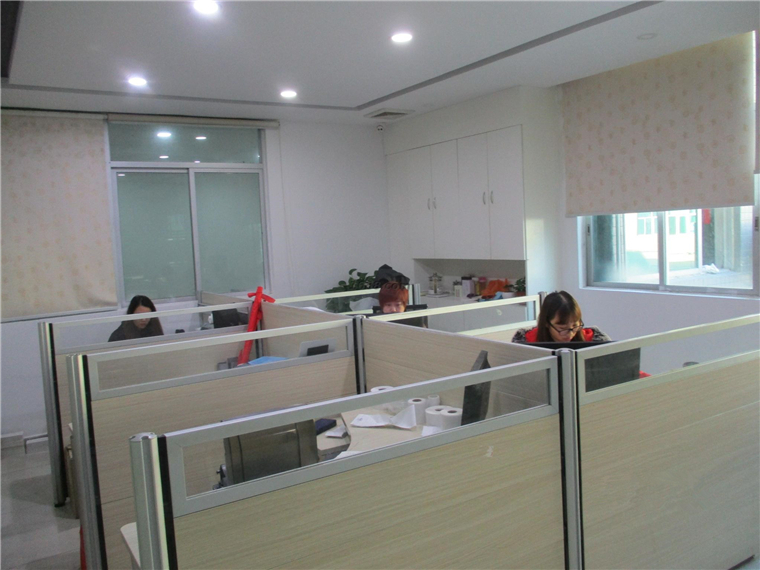 工厂揭秘丨雷樱皮具：年均上新300款，为各大一线品牌代工