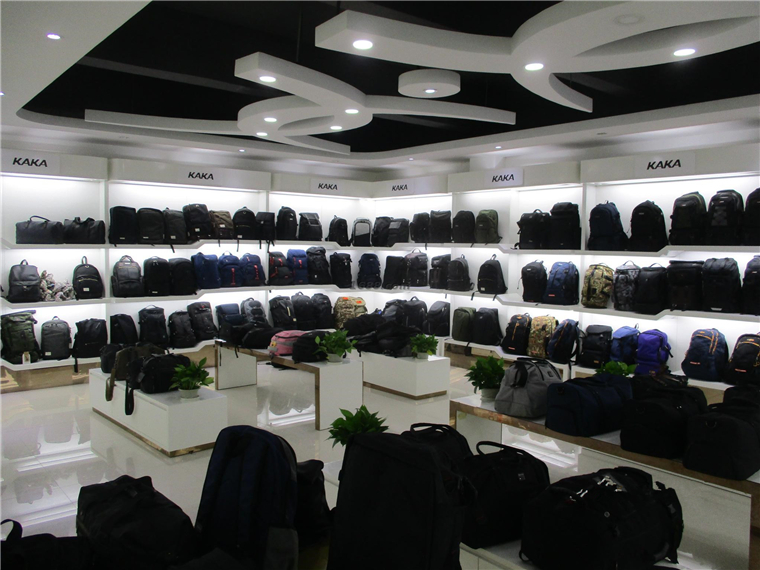 工厂揭秘丨雷樱皮具：年均上新300款，为各大一线品牌代工