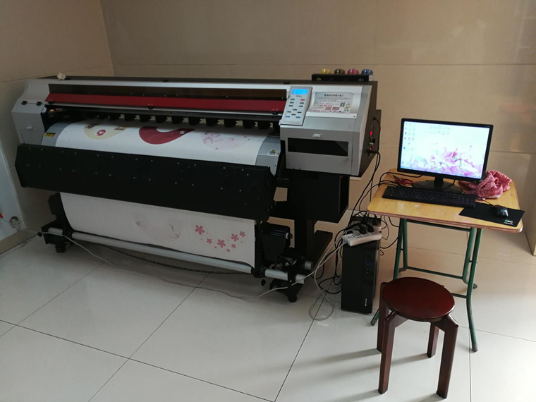 工厂揭秘丨六合工艺品： 他家的礼品折扇风靡日韩，年销500万件