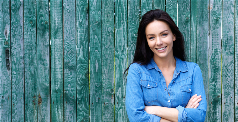 继复古老爹鞋后，这股“丑到变形”的凉鞋趋势将在2018年夏季席卷海外