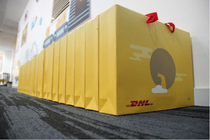 全网晒月饼大赛输赢未定，DHL电子商务的美味与减免已赢走我的心