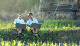 印尼社交软件现状分析：BBM的衰落和Line的崛起