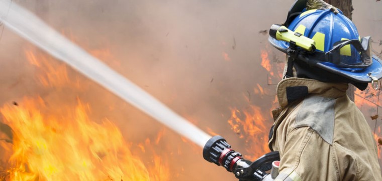 亚马逊英国仓起火后续：价值300万英镑库存遭损