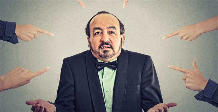 舆论的利剑之下，仍有亚马逊卖家“飞蛾扑火”卖这些，是利润太诱人吗？