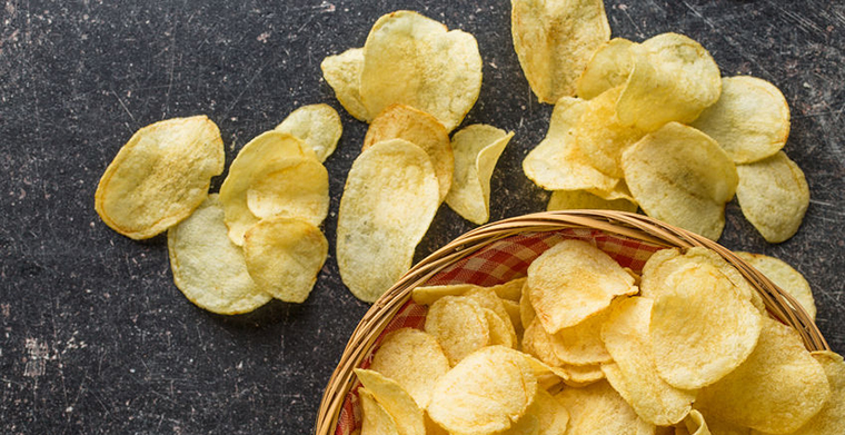 日本食品也不安全，方便面惊现蟑螂！现蟑