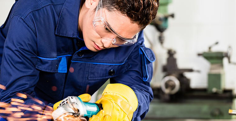 南非供电状况堪忧，电力公司1.3万名工人离岗度假