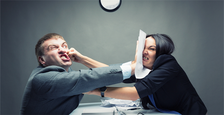 美国“退群”动机遭质疑，美国邮递员协会公开反对