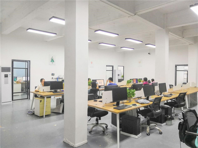 工厂揭秘丨塔尼布：专注欧美跨境女装，潮流时尚设计