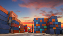 全球最大航运公司马士基发出警告：中美贸易战将打击集装箱运输行业！