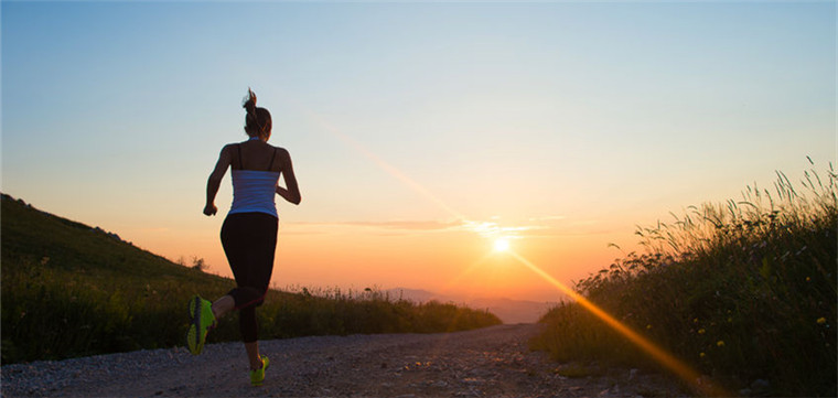 亚马逊热卖“夜跑”装备，这条运动裤很“走俏”！