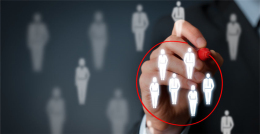 要面对的不是过去的顾客，而是现在的顾客