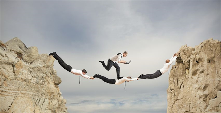 不甘被印度电商新规绑住手脚，老对头Flipkart与亚马逊竟联起手来