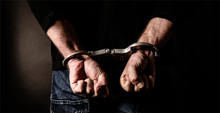 突發(fā)！3名華人賣家在西班牙被捕，現(xiàn)場查獲172000件假貨