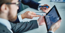 消费者购买产品和服务，参考最多的就是新闻媒体软文