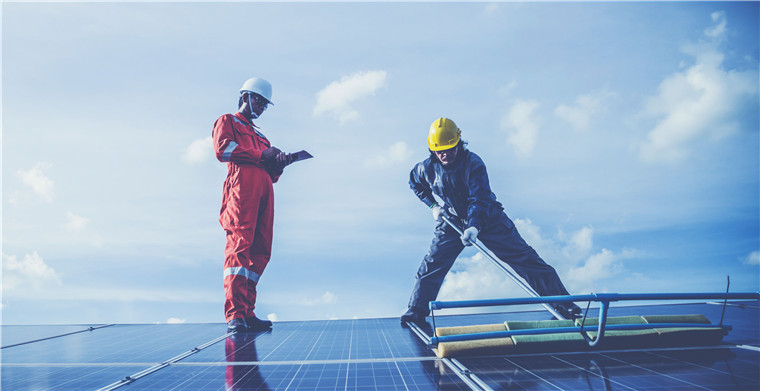 ​传统服装企业如何通过控成本、拓渠道，寻求新的发展机遇？